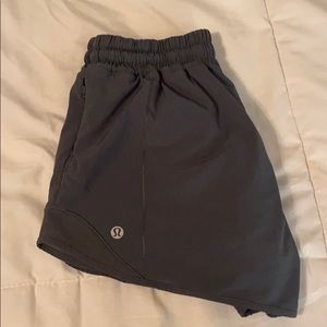 Lululemon Hotty Hot Short ll *4” green/blue/grey
